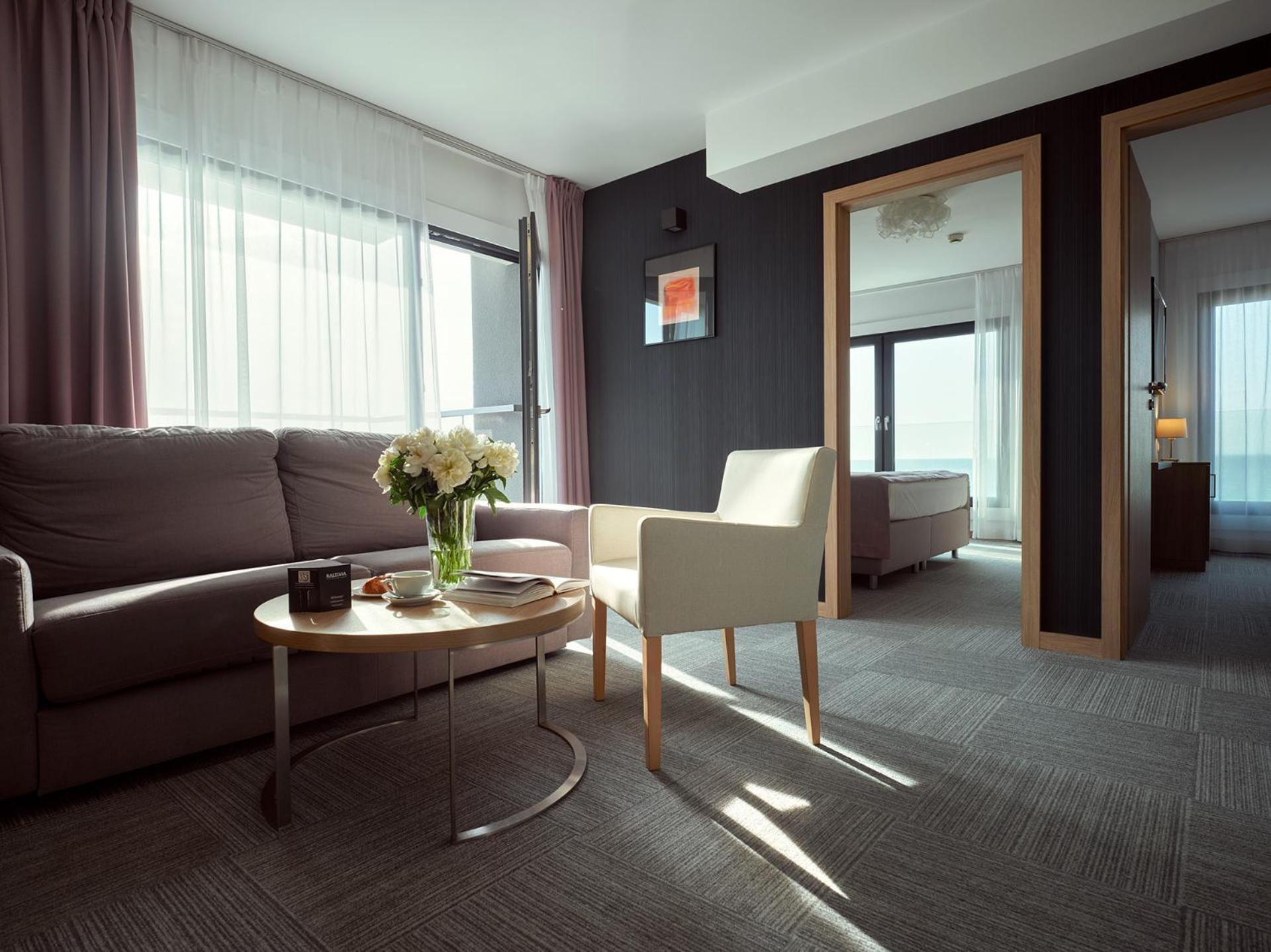 Baltivia Sea Resort Мельно Экстерьер фото